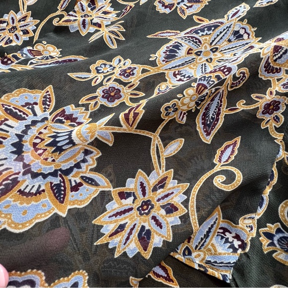 ⭐️ Zara Basic Printed Sheer Flowy Long Sleeve Blouse Ruffle Collar Size MEDIUM - Picture 10 of 10